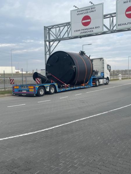 83de1e96-f58e-4881-9072-de1e4fa7cb17